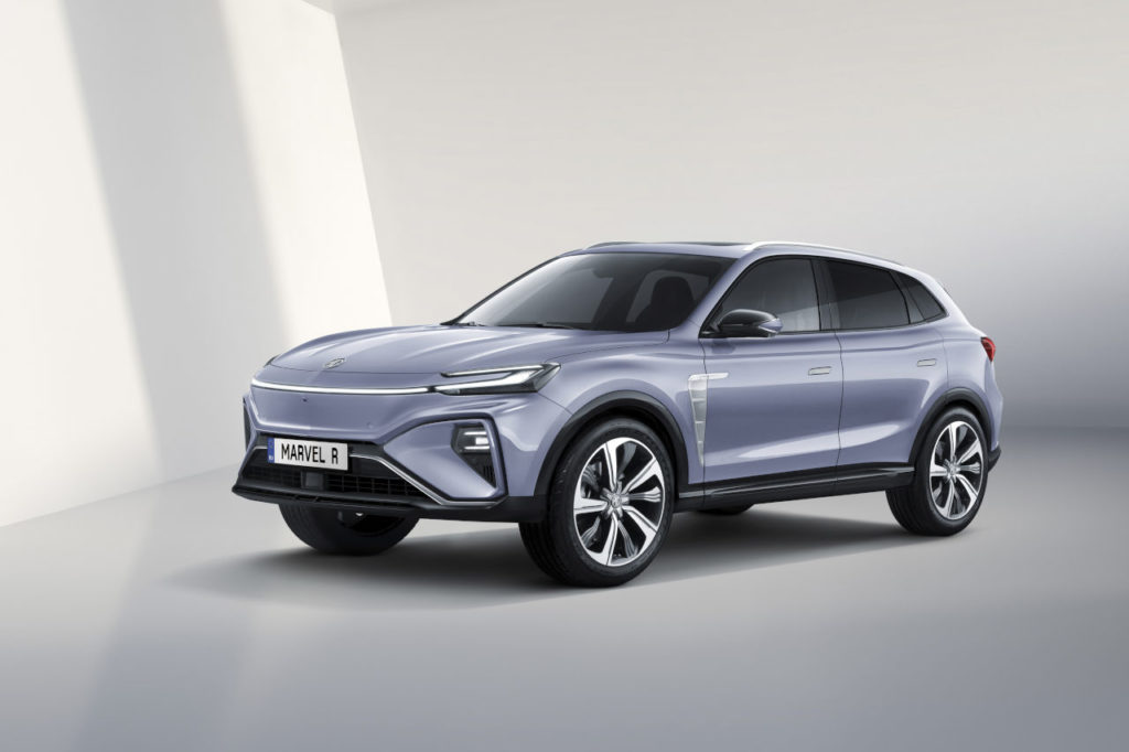 MG duplica su gama eléctrica con dos nuevos modelos: el SUV Marvel R Electric y el familiar MG5 Electric